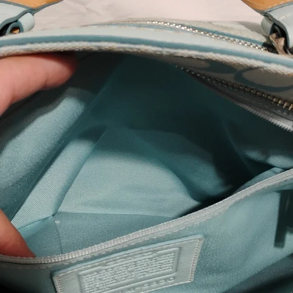 SALE! Auth Coach Denim Y2K Vintage Signature Baby Blue Handbag/Dust Bag - Picture 13 of 15